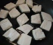 美味的家常炒豆腐做法图解3)