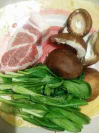 味美香菇瘦肉菜粥做法图解1)