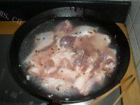 色味俱佳的红烧鸭腿做法图解3)