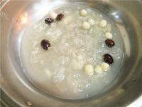 美味的红薯银耳汤做法图解7)