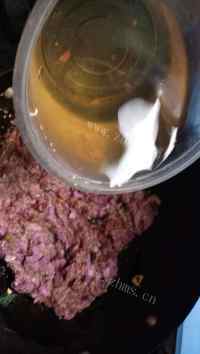 美容养颜紫山药花菇肉丝羹做法图解9)