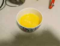 香脆可口的火腿蛋炒饭做法图解2)