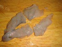 家常菜虾仁烧豆腐做法图解2)
