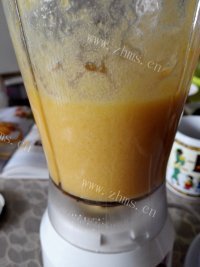 自制黄桃慕斯蛋糕做法图解3)