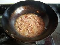 美味的牛肉丁扁豆饭做法图解5)