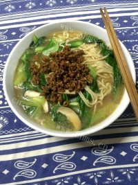 玉盘珍馐的香菇青菜面做法图解9)