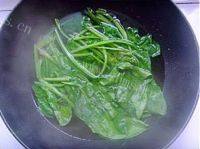 味道香醇的菠菜鸡蛋饼做法图解2)