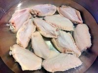 私房美食红烧鸡翅炖蛋做法图解1)