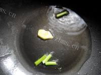 色香味俱全的白菜猪肉炖粉条做法图解4)