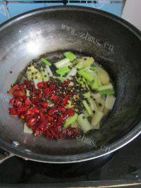 家常菜麻辣鱼片做法图解4)
