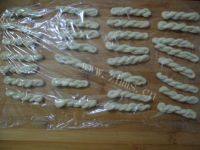 自制香脆小麻花做法图解7)