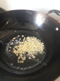 家常菜香菇炒青菜做法图解5)
