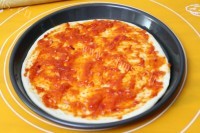 （披萨饼）馅料十足的海鲜披萨做法图解12)