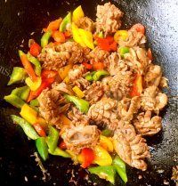美味的彩椒菊花鸡胗做法图解15)