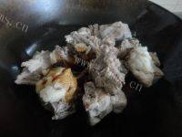 家常菜土豆豆角炖排骨做法图解3)