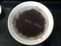 美味的凉拌蕨根粉做法图解6)