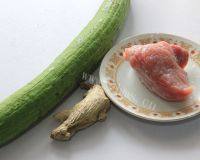 美味的丝瓜肉丸汤做法图解1)