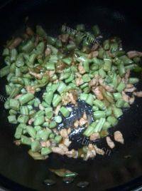 豆角炒肉（家庭版）做法图解4)