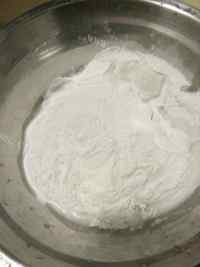 美味的炸糯米糍做法图解1)