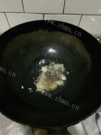 家常菜芹菜炒粉丝做法图解3)