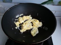 家常菜鸡蛋炒青椒做法图解4)