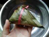 美味豆沙粽子做法图解8)