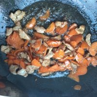 胡萝卜炒肉做法图解6)