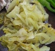 家常菜咸菜炒猪肚做法图解2)