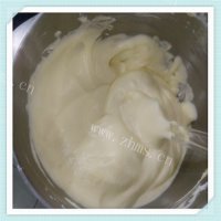 好吃的红豆牛油忌廉蛋糕做法图解12)