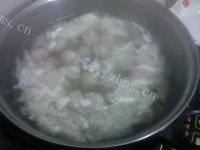 美味的冬瓜肉丸汤做法图解6)