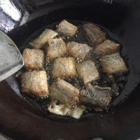 好吃的糖醋带鱼做法图解2)
