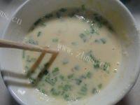「家有大厨」韭菜鸡蛋饼做法图解6)