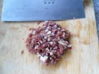 腊肉蛋炒饭做法图解2)