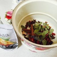 色泽不错的腌鸭蛋做法图解2)