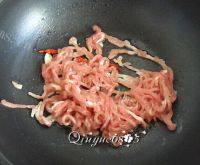 家常菜肉丝蒜黄做法图解4)