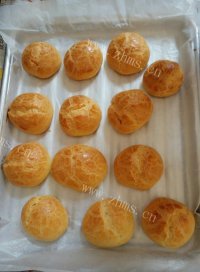 卡士达馅泡芙做法图解4)