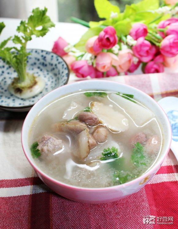云腿天麻萝卜汤