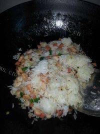 家常虾仁炒饭