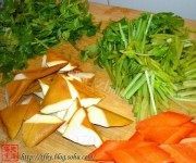 家常菜香芹豆干做法图解1)