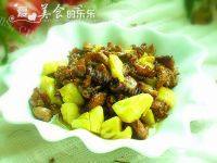 家常菜菠萝炒鸡腿肉