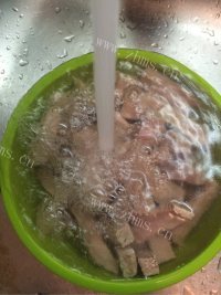 诱人的麻辣牛肉干做法图解4)