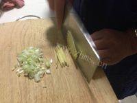 易做的鳕鱼炖豆腐做法图解3)