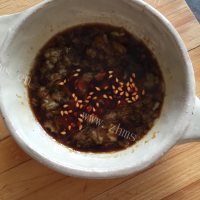 家常菜粉蒸芹菜叶做法图解6)