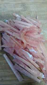 家常菜肉丝炒榨菜做法图解2)