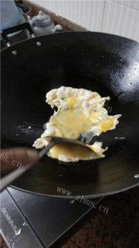 自己做的鸡蛋炒米粉做法图解2)