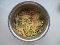 家常菜香辣土豆丝做法图解8)
