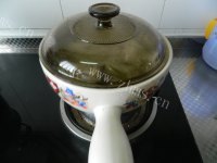 美味春笋排骨煲猪肚做法图解8)