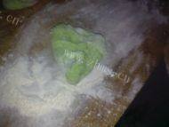 美味的菠菜面做法图解3)