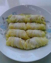 百吃不厌的白菜肉卷做法图解7)