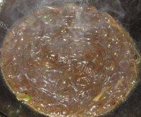 家庭版芹菜炒粉条做法图解7)